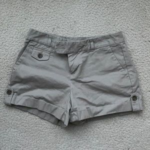 PETITE Banana Republic Factory khaki shorts
